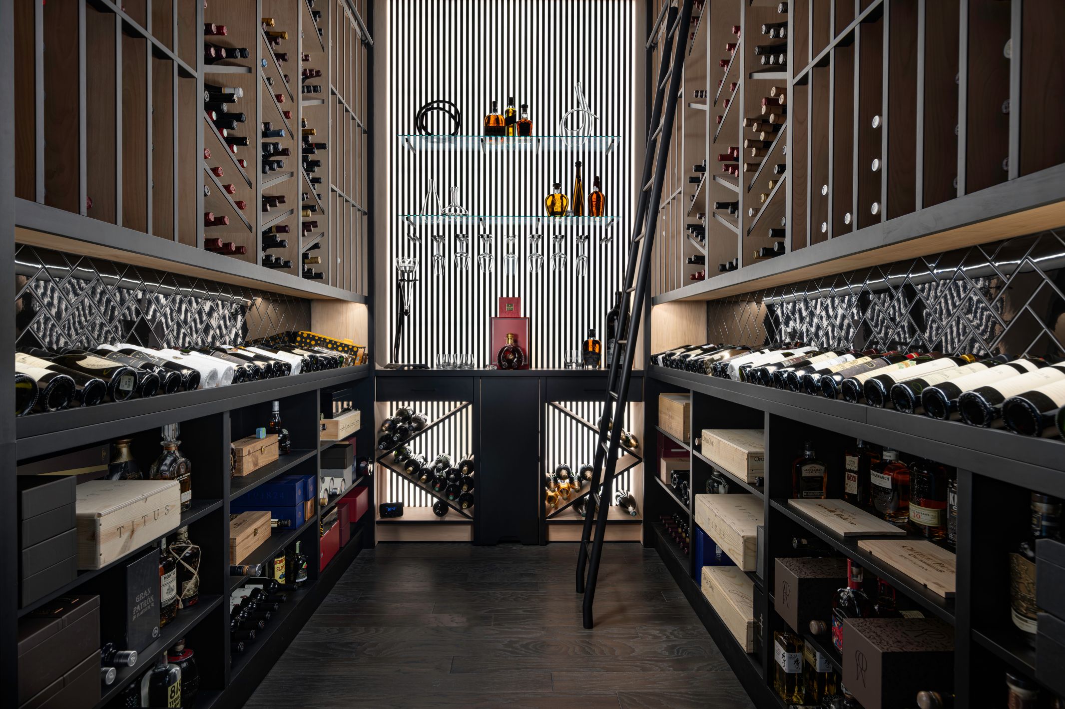 Luxury Wine Cellar Ideas for Elegant and Functional Storage Spaces